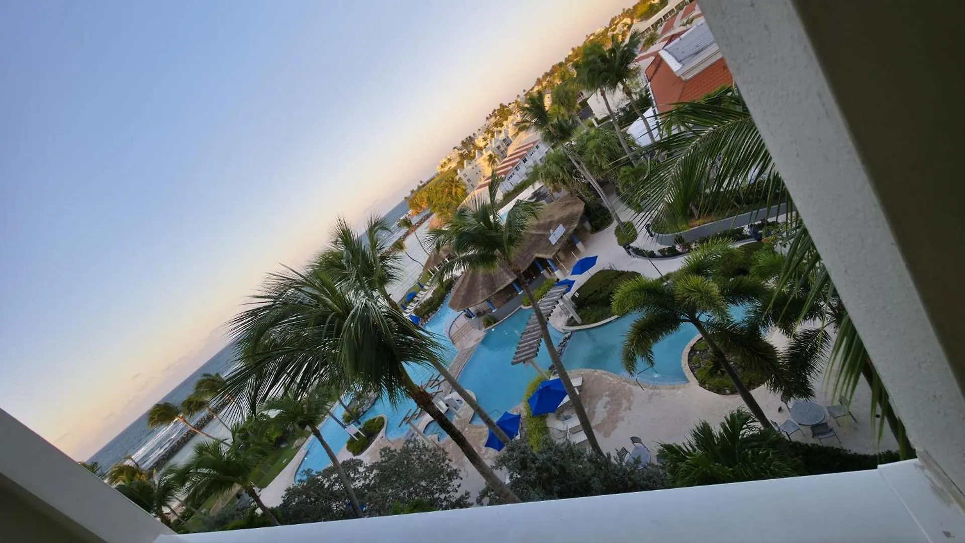 King Suite Oceanview Private Access Beach Dorado